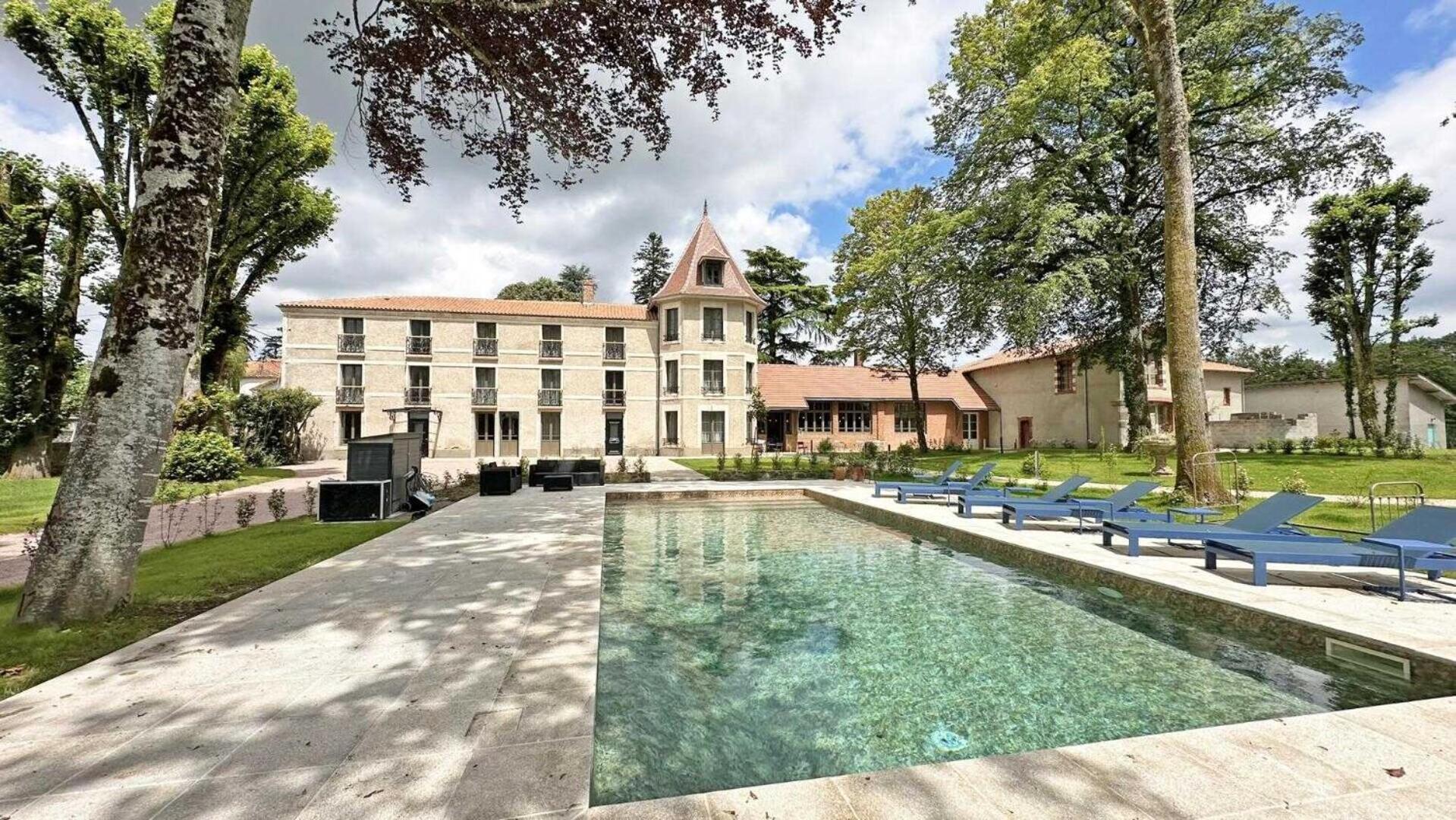 Le Manoir Des Perrieres Bed and Breakfast Rochechouart Eksteriør billede