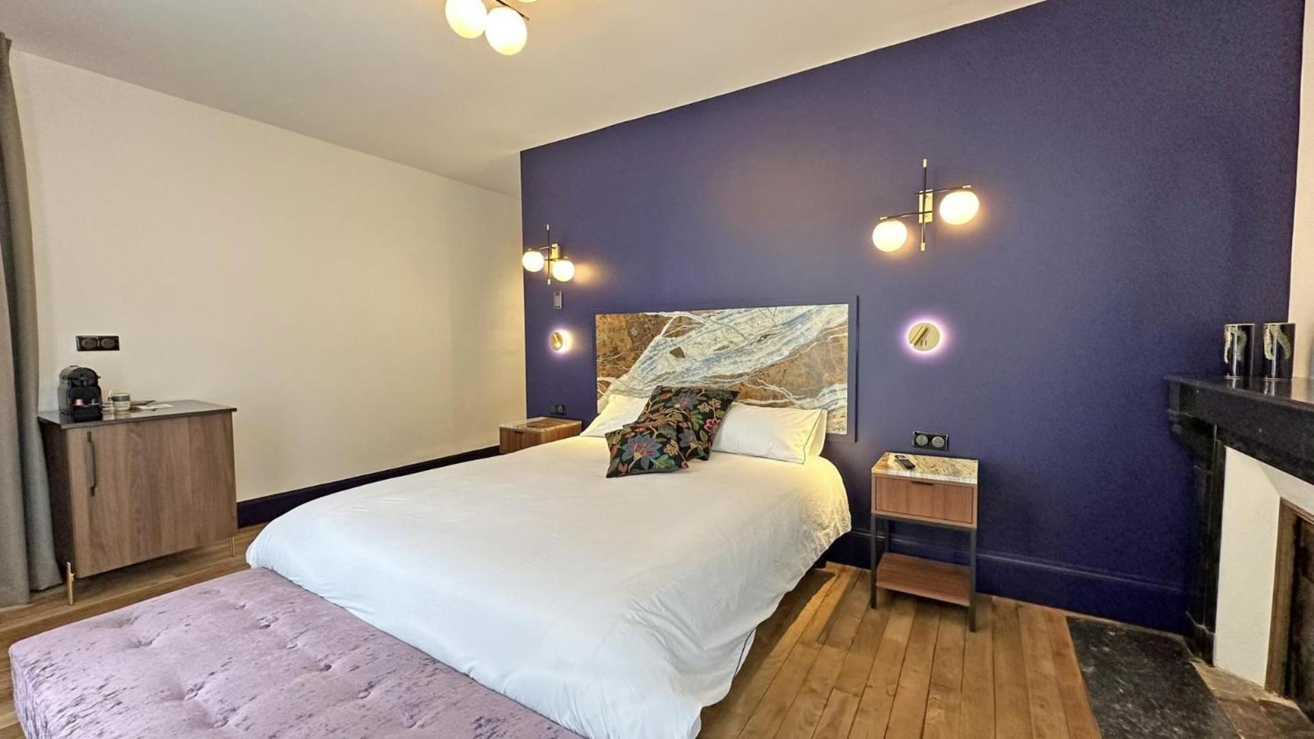 Le Manoir Des Perrieres Bed and Breakfast Rochechouart Eksteriør billede