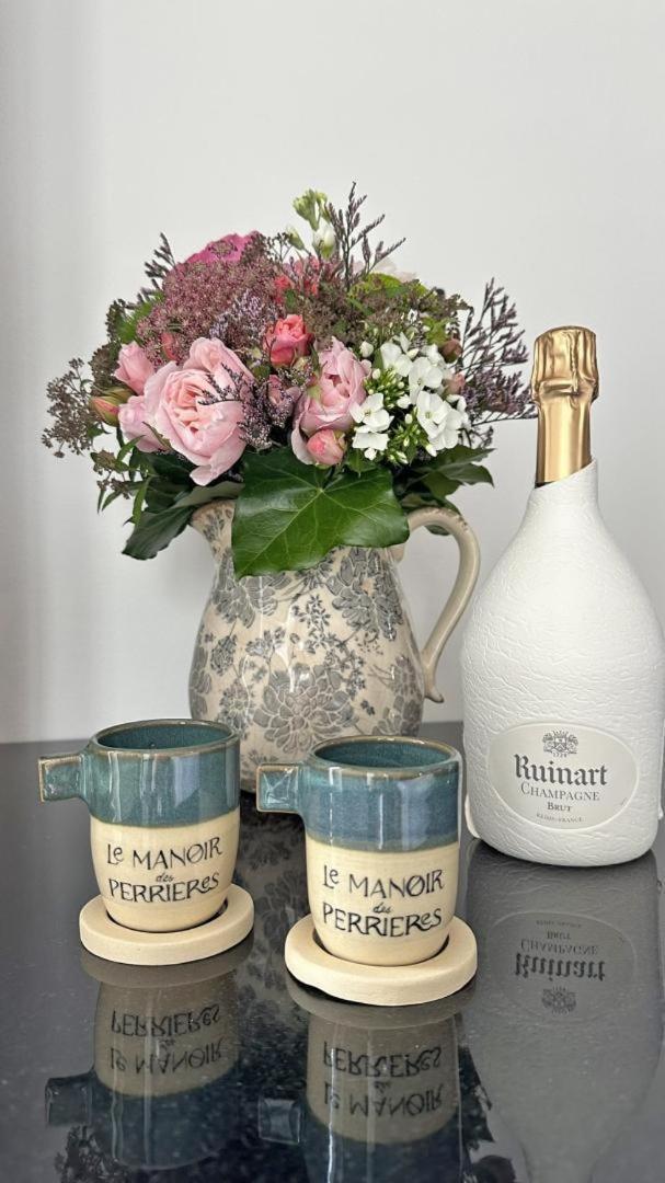 Le Manoir Des Perrieres Bed and Breakfast Rochechouart Eksteriør billede