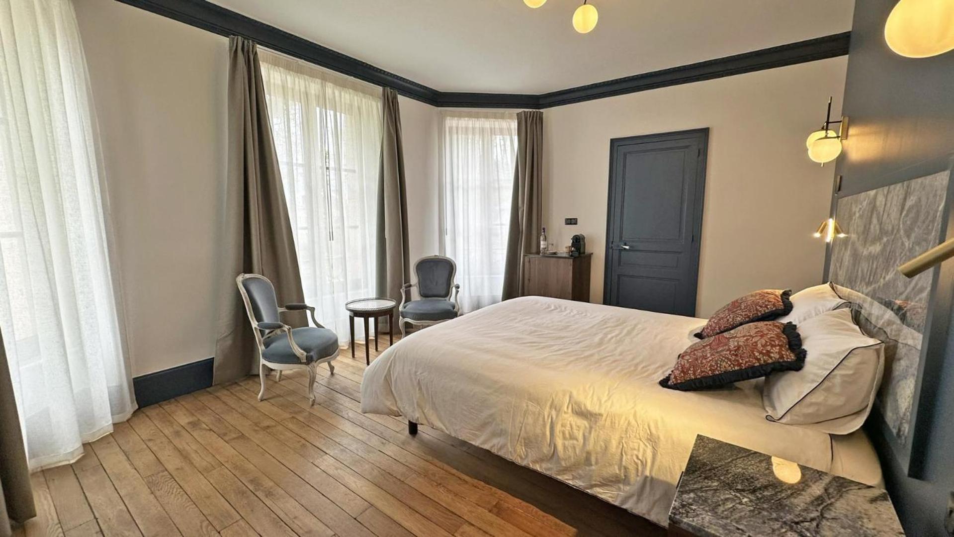 Le Manoir Des Perrieres Bed and Breakfast Rochechouart Eksteriør billede
