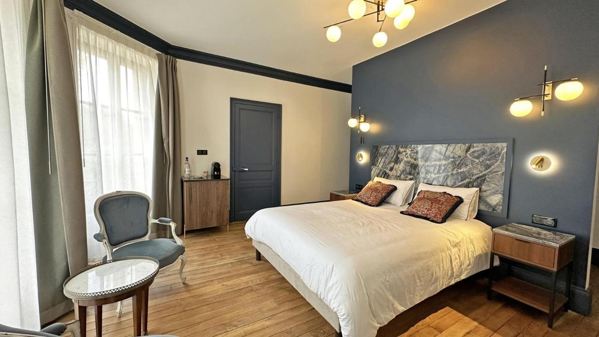 Le Manoir Des Perrieres Bed and Breakfast Rochechouart Eksteriør billede